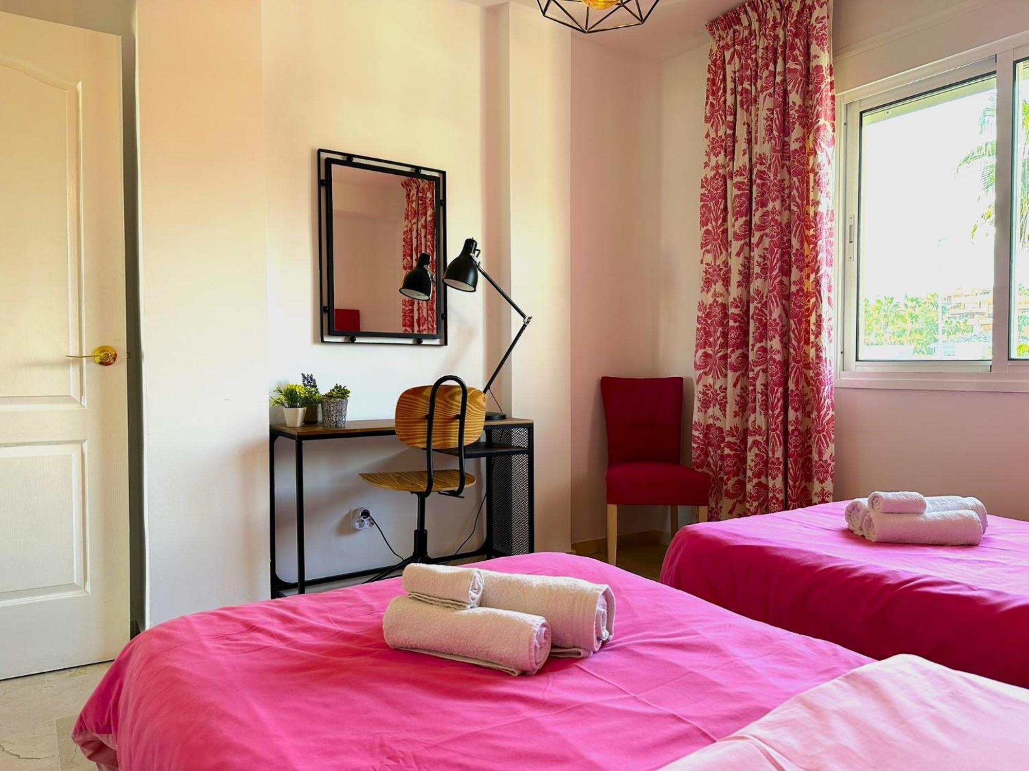 Apartments Bermuda Beach Estepona Ngoại thất bức ảnh