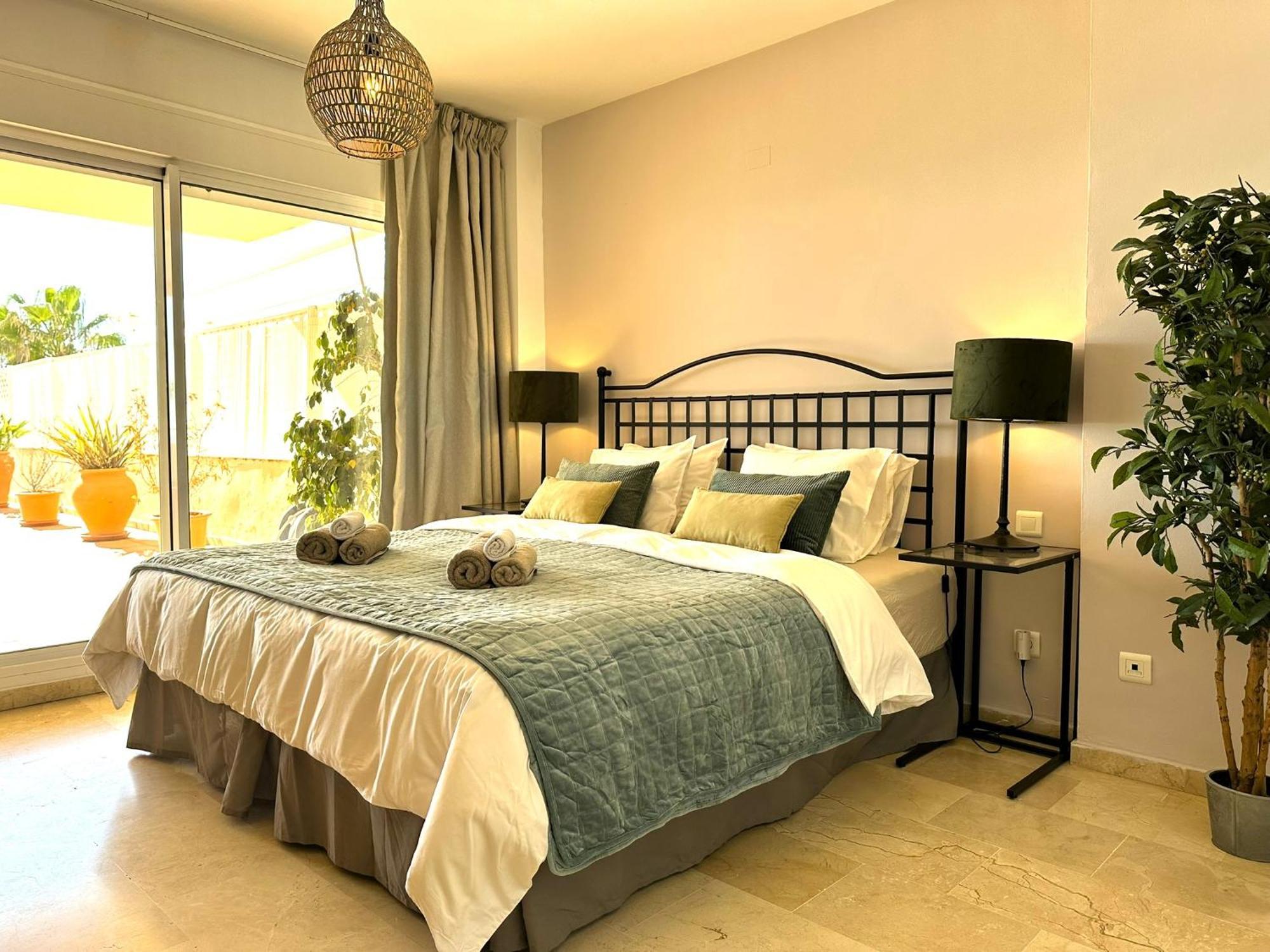 Apartments Bermuda Beach Estepona Ngoại thất bức ảnh