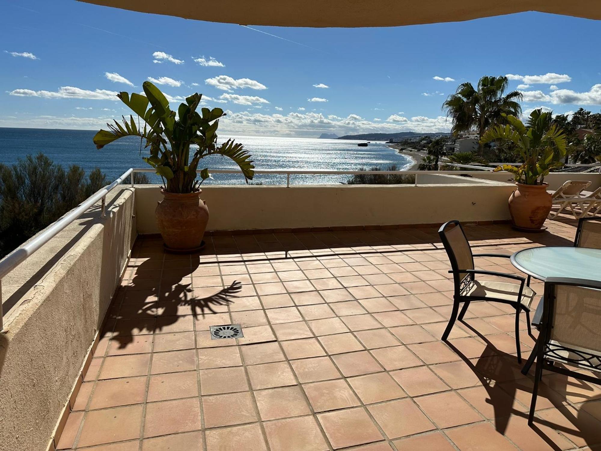 Apartments Bermuda Beach Estepona Ngoại thất bức ảnh