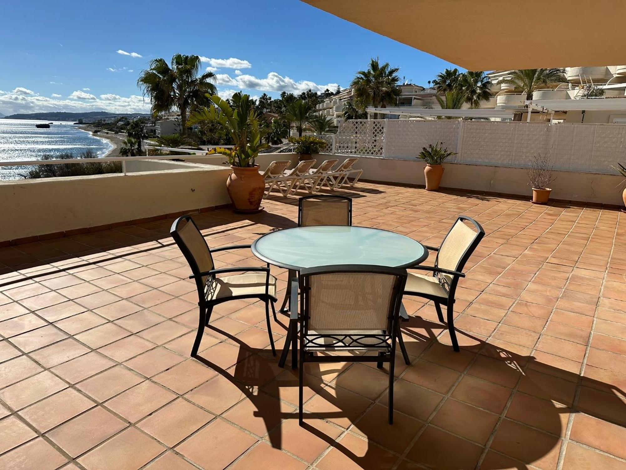 Apartments Bermuda Beach Estepona Ngoại thất bức ảnh