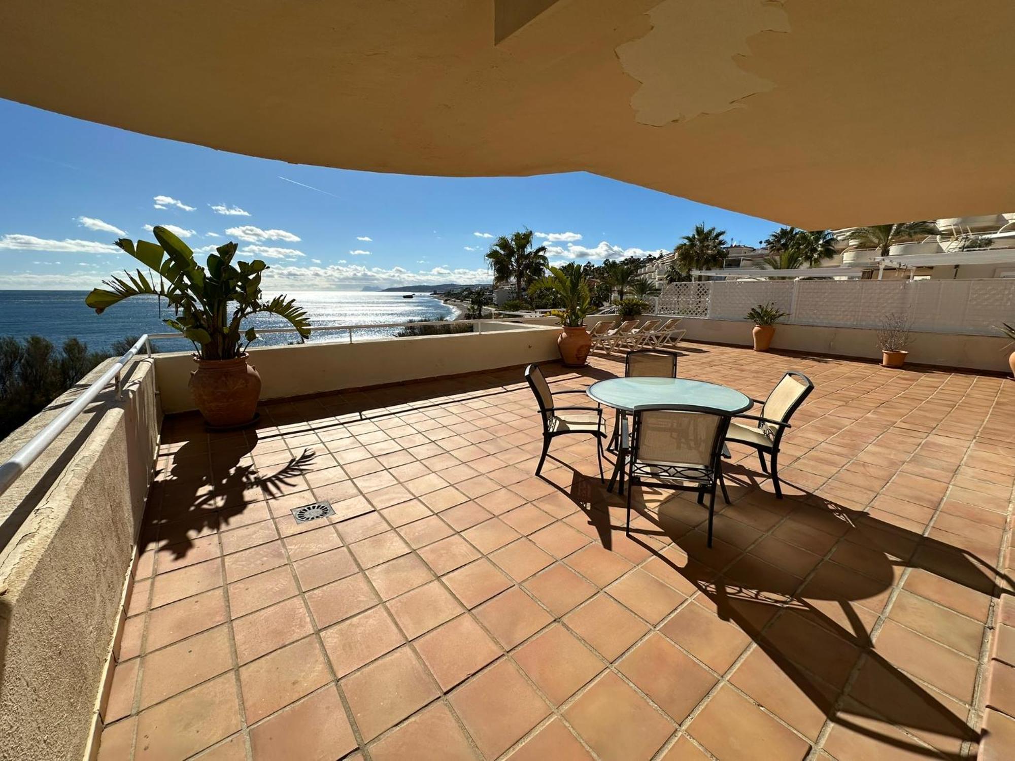 Apartments Bermuda Beach Estepona Ngoại thất bức ảnh