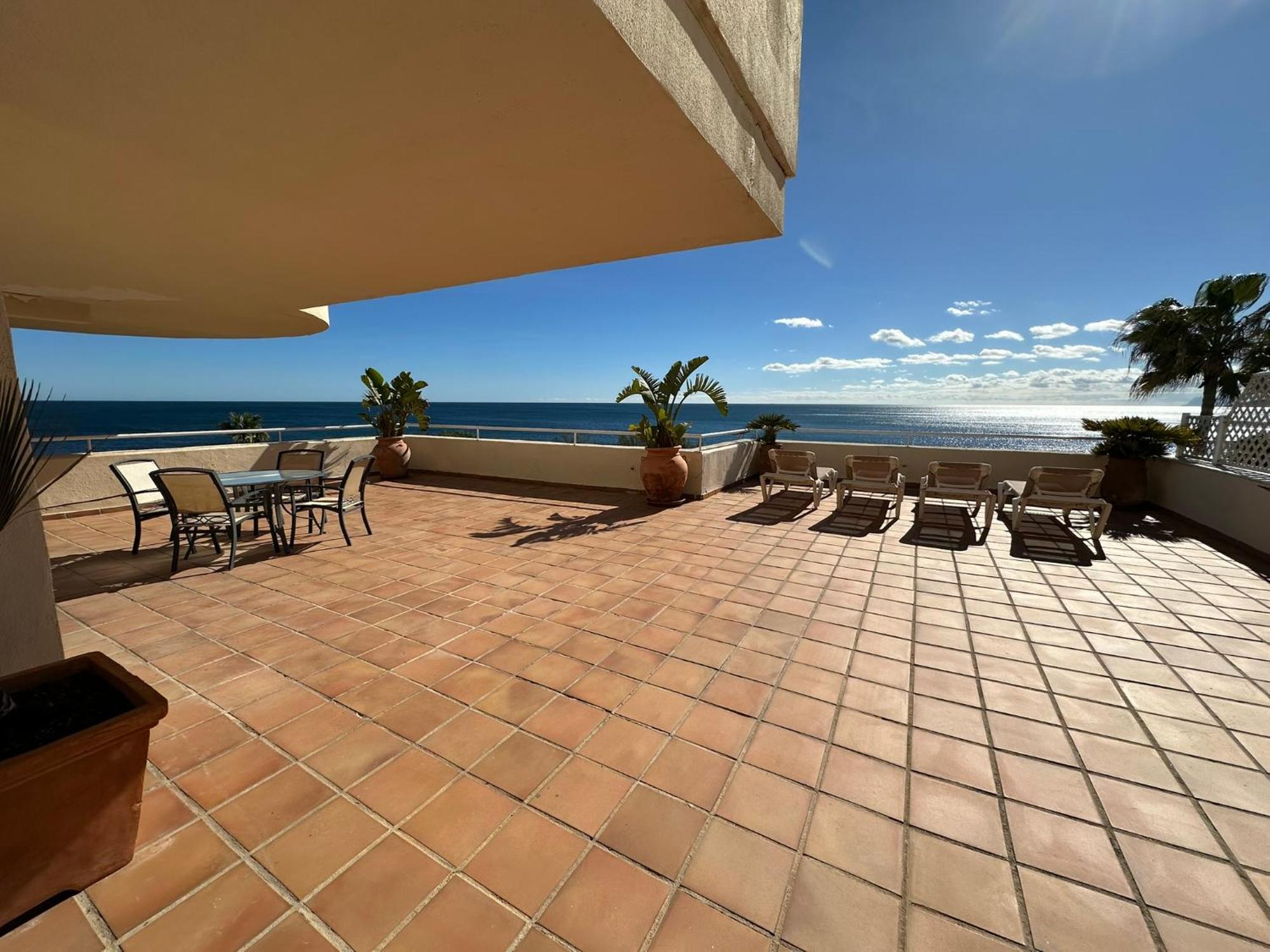 Apartments Bermuda Beach Estepona Ngoại thất bức ảnh