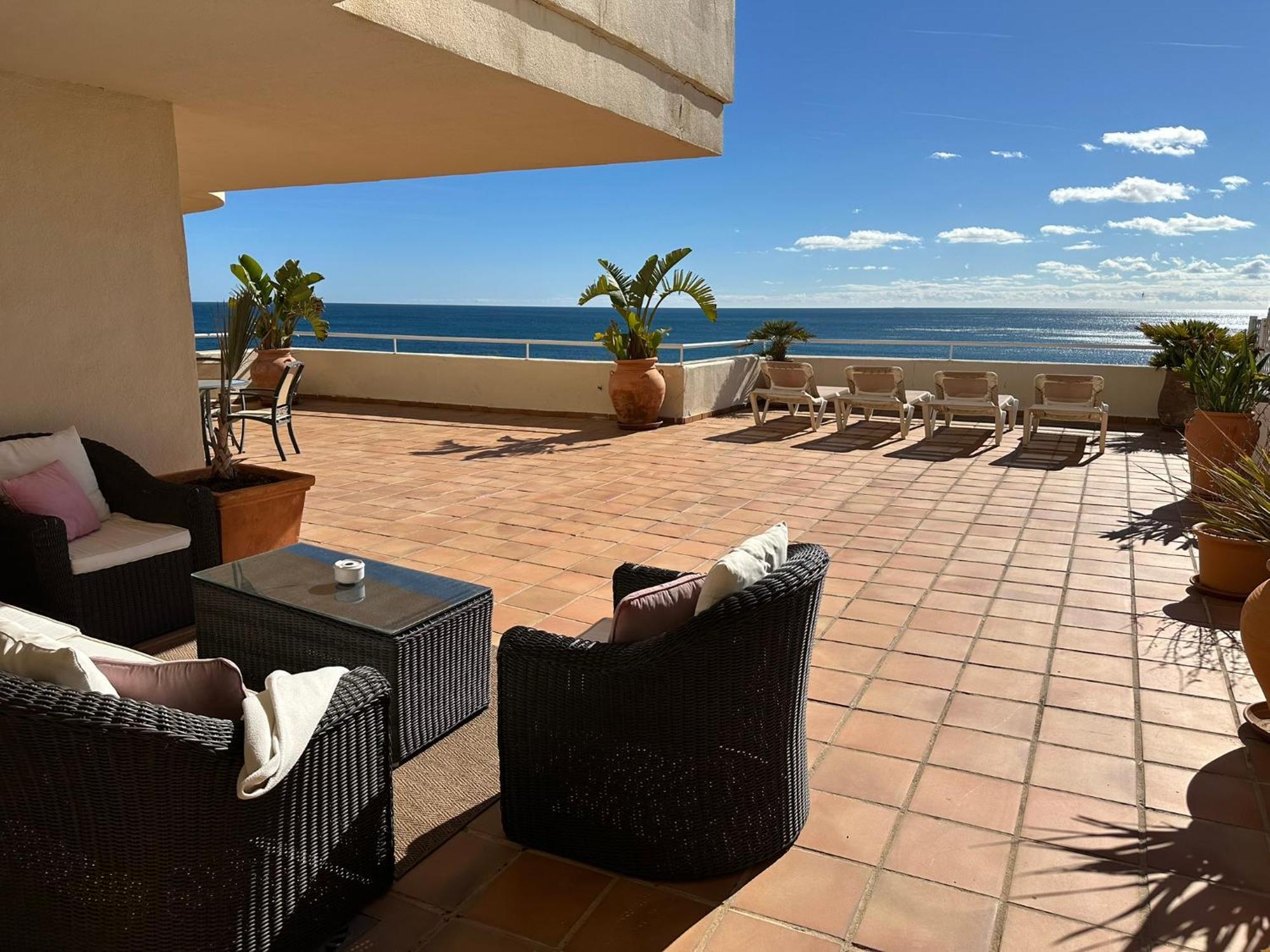 Apartments Bermuda Beach Estepona Ngoại thất bức ảnh