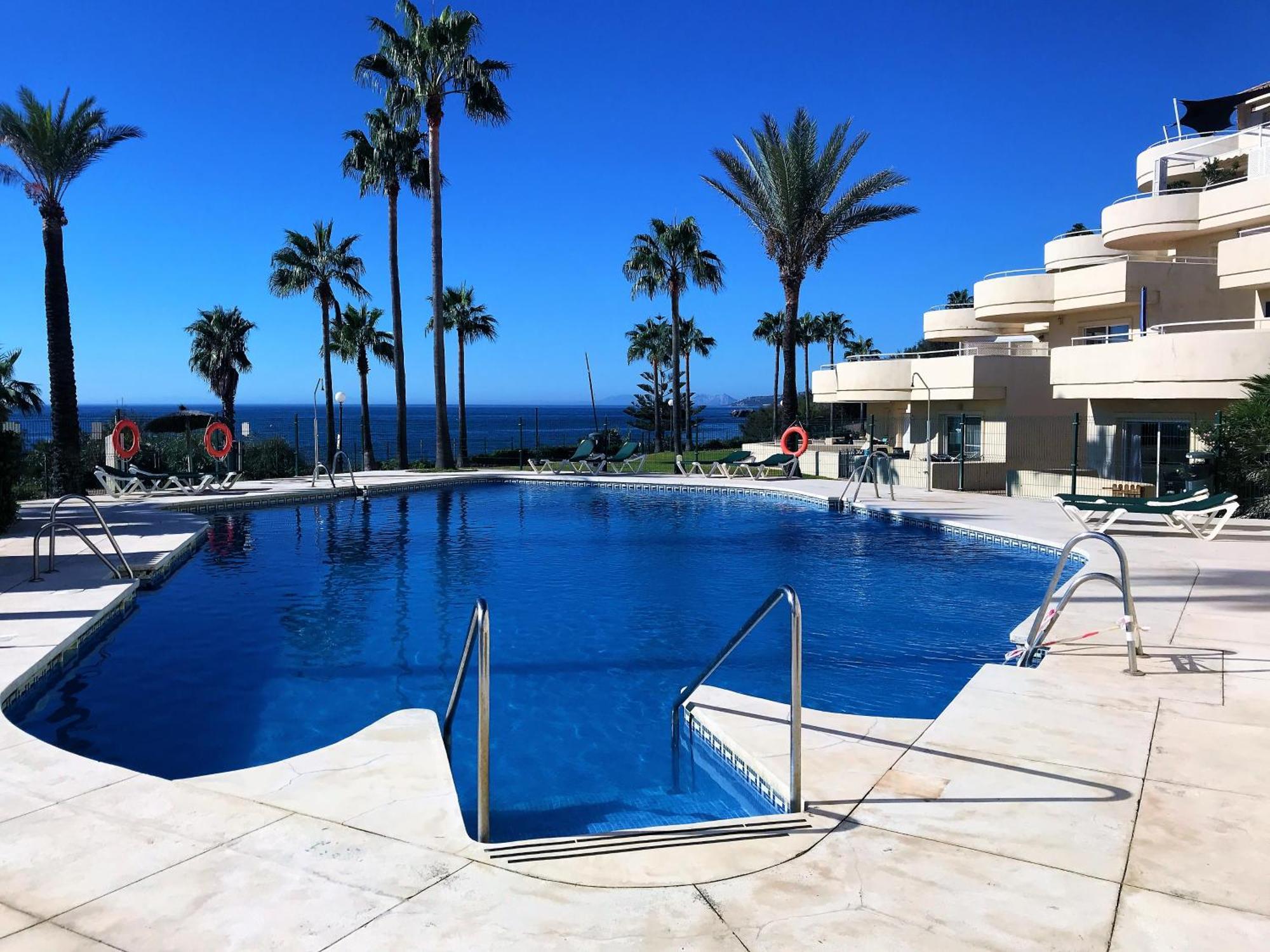 Apartments Bermuda Beach Estepona Ngoại thất bức ảnh