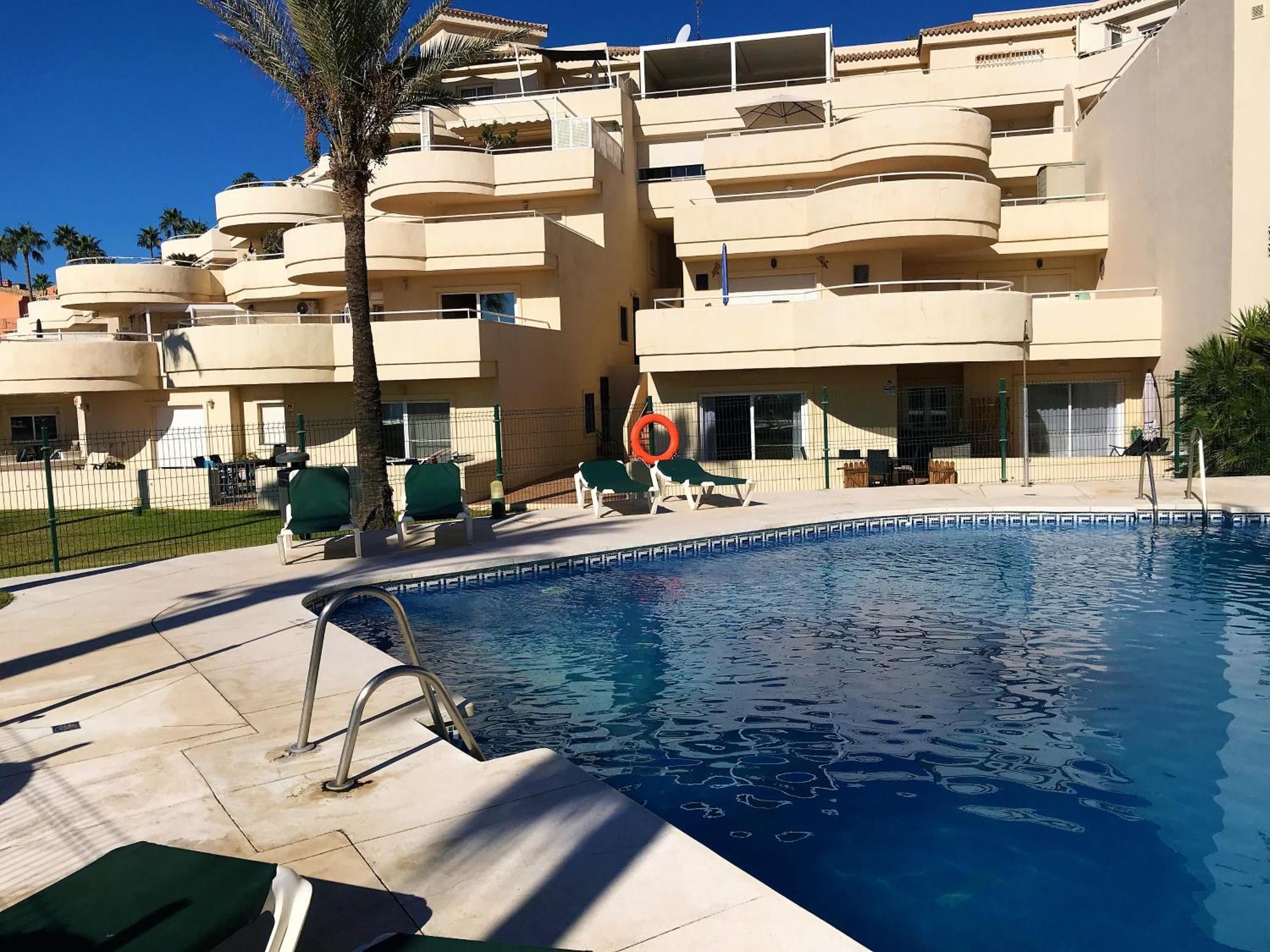 Apartments Bermuda Beach Estepona Ngoại thất bức ảnh
